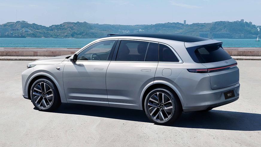 Автосалоны Li Auto открылись в Астане и Алматы