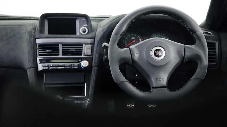 Японское ателье предложило рестомоды на базе Nissan Skyline GT-R