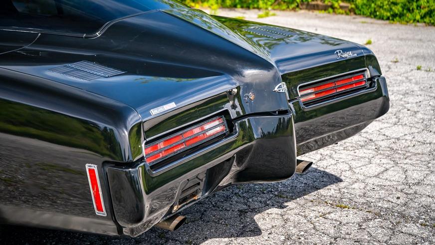 Buick Riviera 1971 года — сзади почти бэтмобиль и недорого