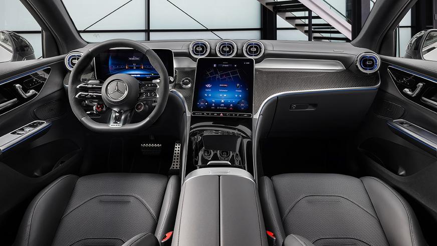 Кросс-купе Mercedes-Benz GLC получило сразу две версии от AMG
