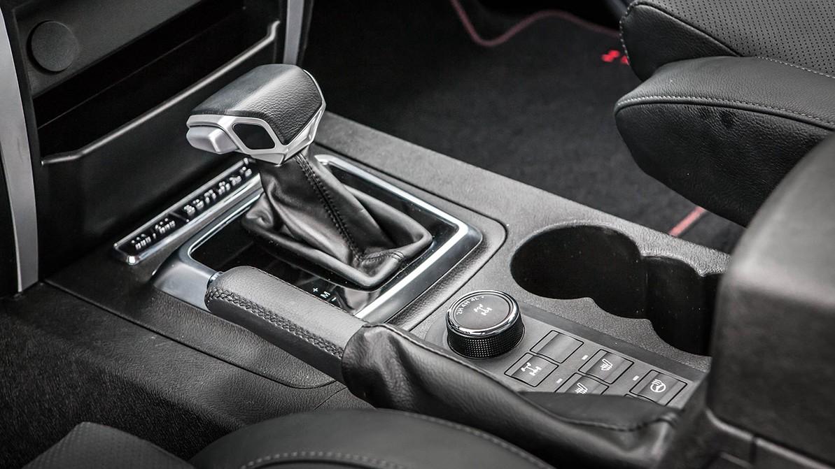 UAZ вернёт автоматическую коробку на Patriot только в 2025 году