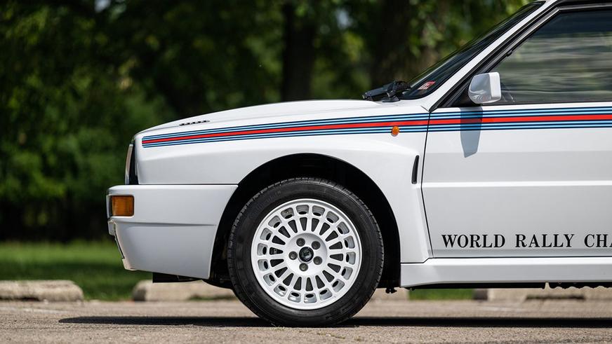 Практически новая Lancia Delta Integrale появилась на торгах