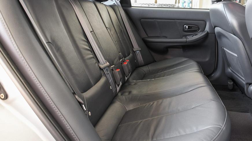 Hyundai Elantra 2003 года выпуска с мизерным пробегом пустят с молотка