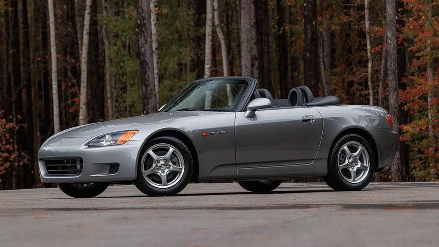 За 25-летнюю Honda S2000 без пробега отдали 95 000 долларов