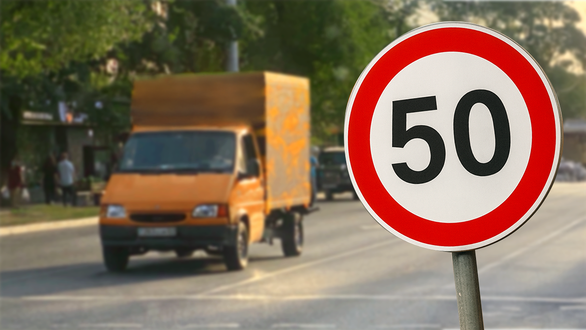 Разъезд правыми бортами на перекрёстке и новые знаки: что изменится в ПДД?