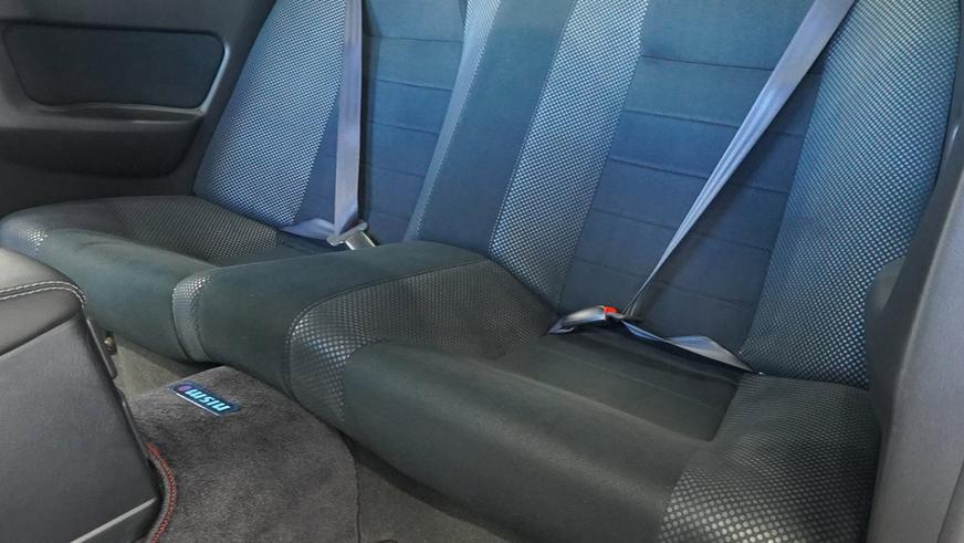 Один из самых редких Nissan Skyline GT-R появился в продаже в Дубае