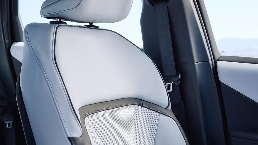 BMW iX3 представлен официально