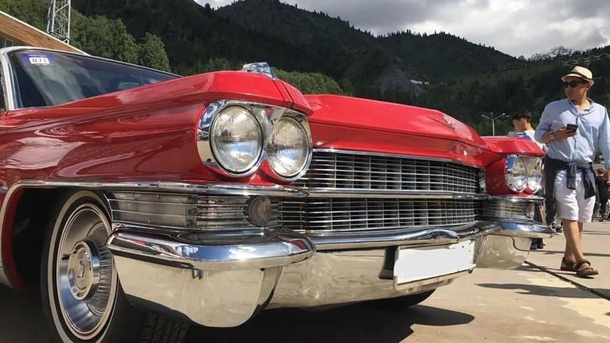 Интересные авто в продаже на Kolesa.kz: от Cadillac Fleetwood до заниженного ВАЗ-2101