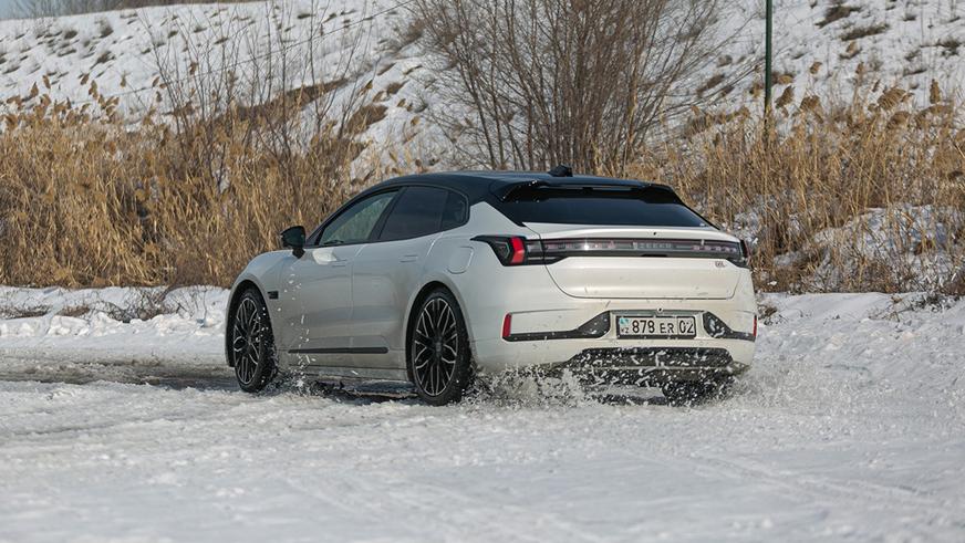 Zeekr 001: от покупки до 100 км/ч