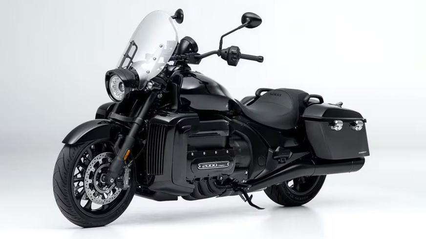 Китайский бренд расширяет линейку 8-цилиндровых мотоциклов