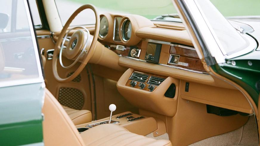 Классический Mercedes-Benz 280SE стал рестомодом за 500 000 долларов