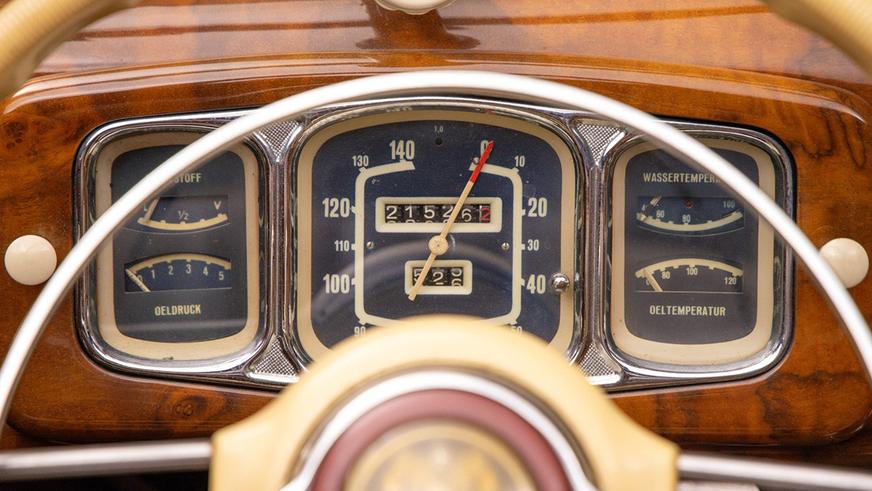 Редкий EMW 327 пустят с молотка в США