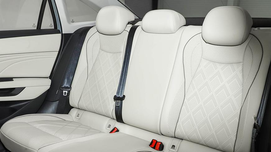 Китайский седан Volkswagen Sagitar сменил поколение