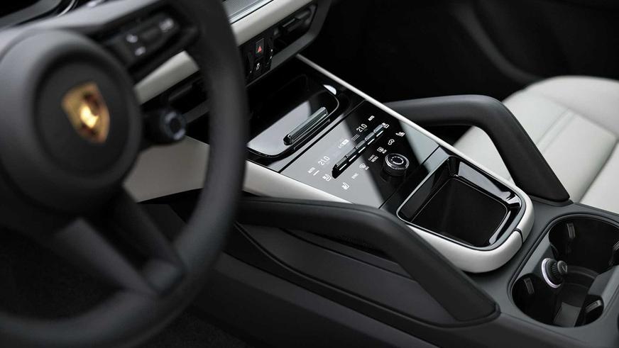 Сколько стоит обновлённый Porsche Cayenne в Казахстане