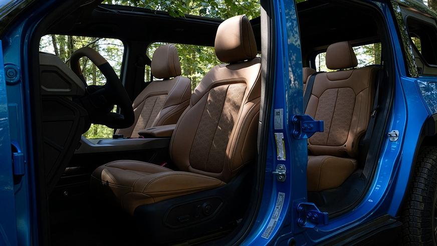 У Jeep появился внедорожный электрокар Recon