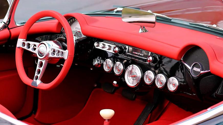 Искусно сделанный рестомод Corvette выставят на торги в США