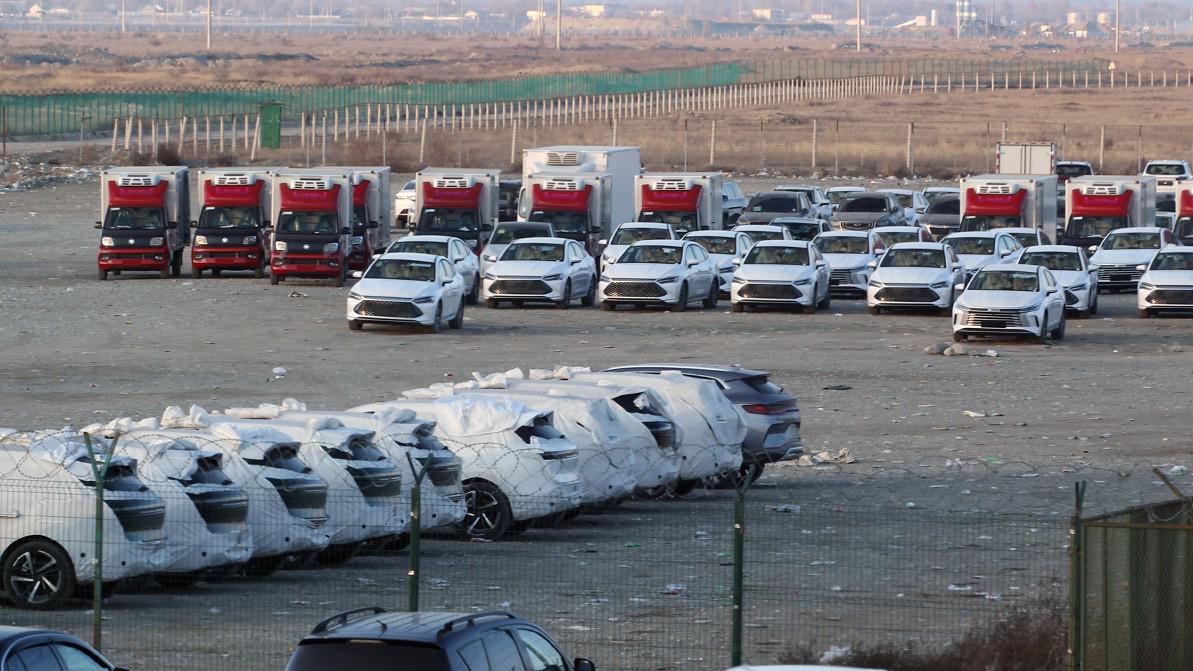 Гипноздағы қыздың порно видеосы