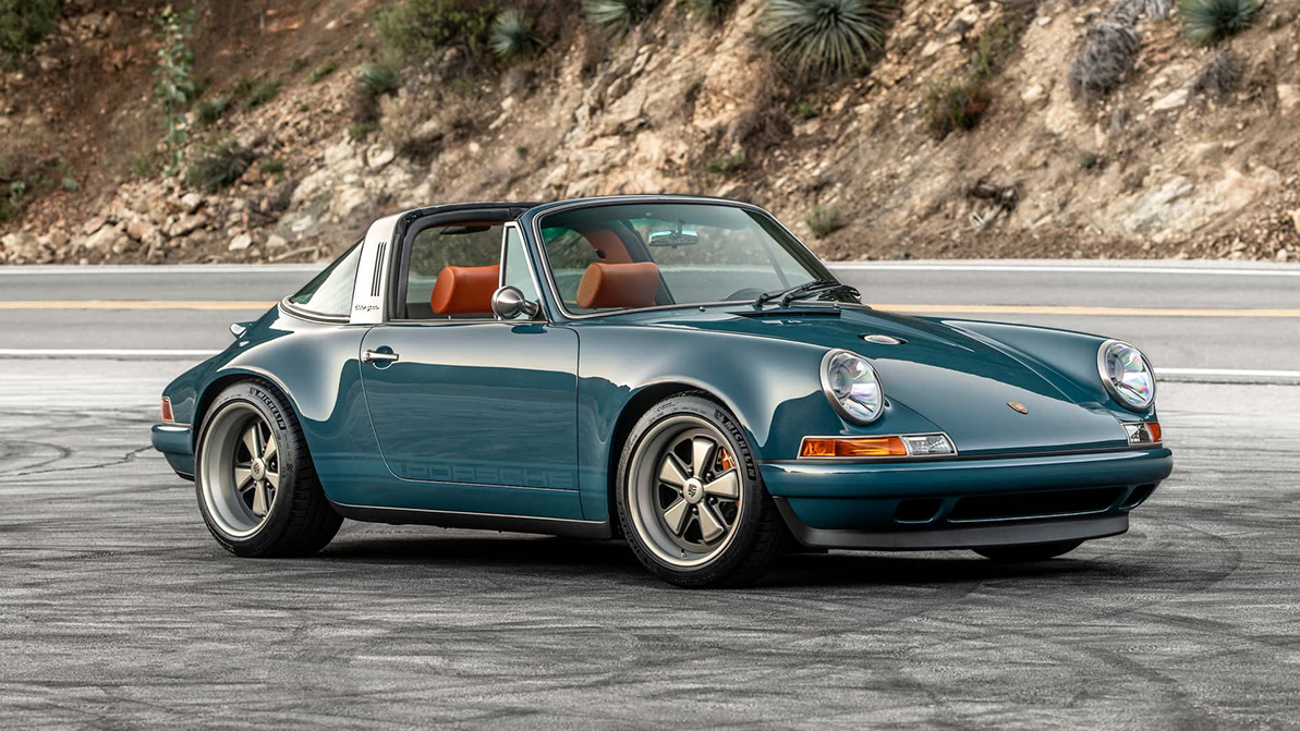 Юбилейный рестомод Porsche 911 Targa от Singer