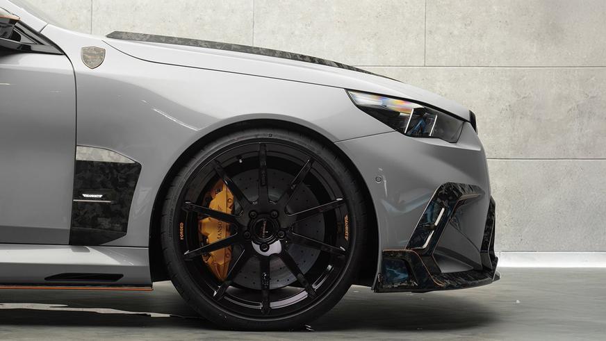 Ателье Mansory форсировало и украсило седан BMW M5 Ателье Mansory форсировало и украсило седан BMW M5