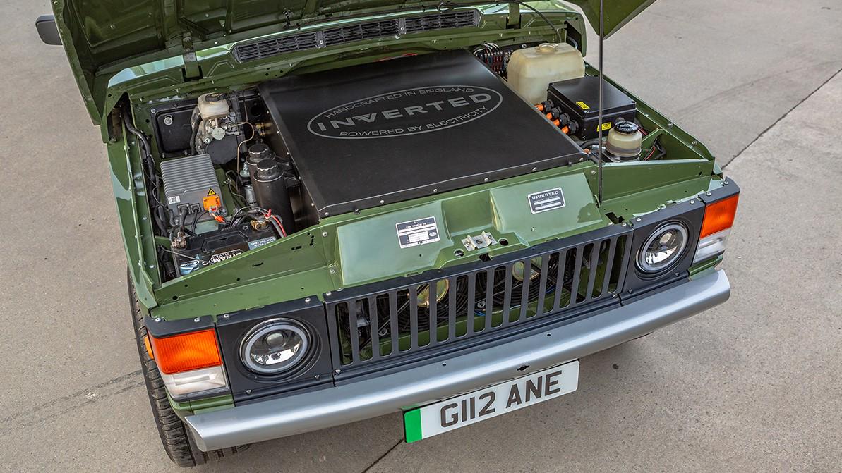 Старый Range Rover превратили в рестомод с мотором от Tesla