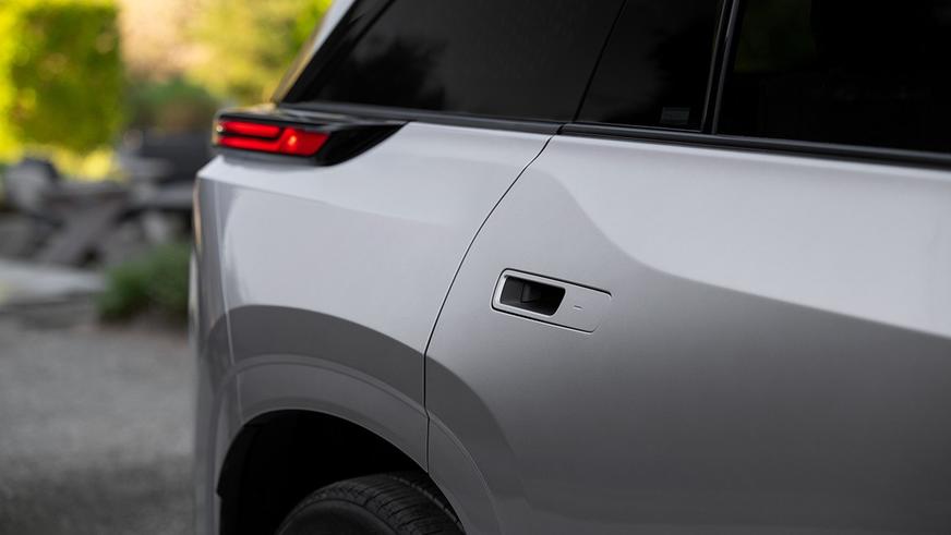 Toyota показала новый Highlander. Это электромобиль