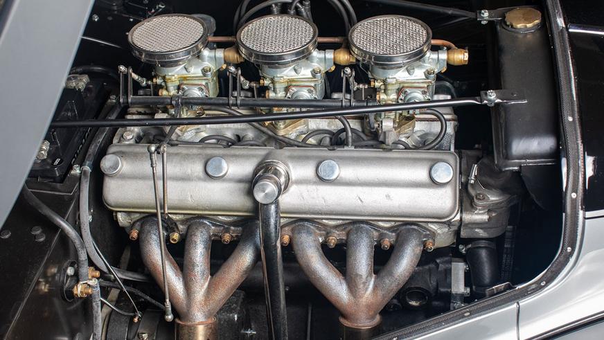 Довоенный BMW 327 выставили на торги в США