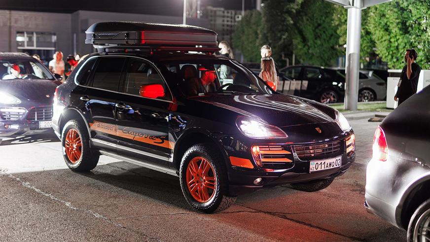 Электрический Porsche Cayenne добрался до Казахстана. Сколько стоит?