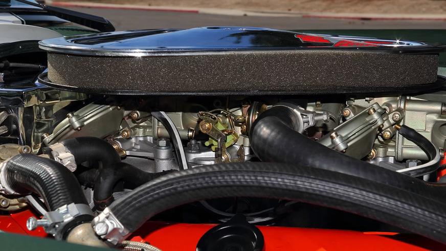 На торги выставят уникальный Corvette второго поколения