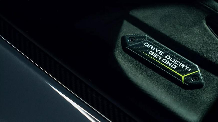 Ducati и Lamborghini представили очень дорогой и редкий мотоцикл