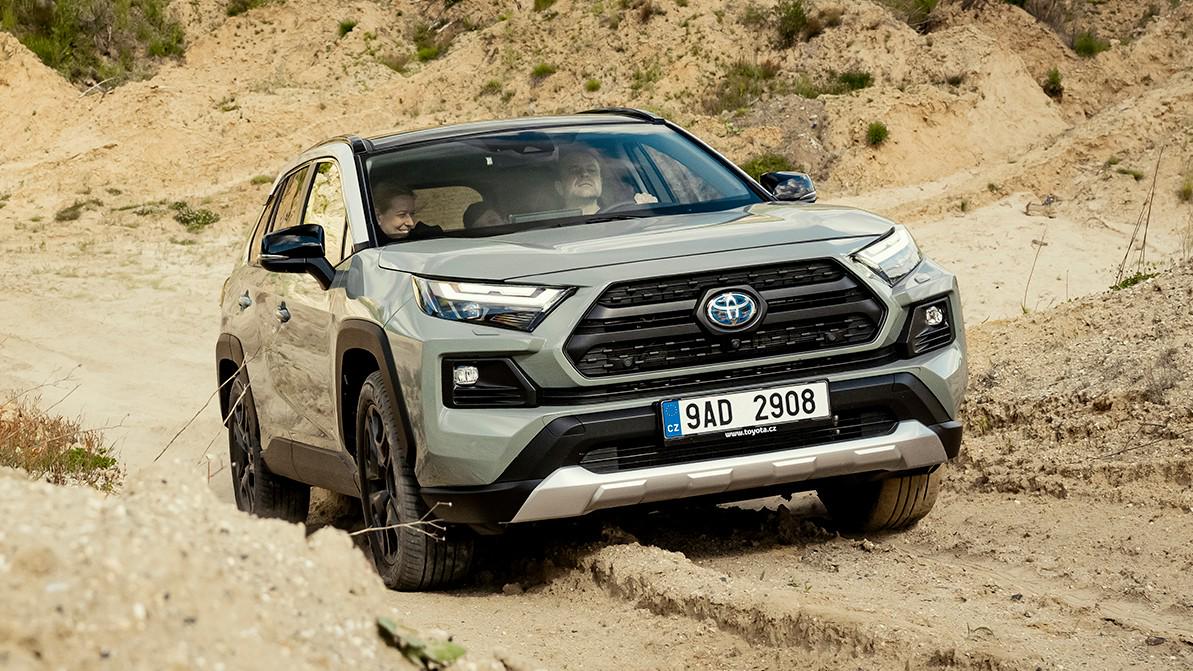 Toyota RAV4 стал мировым бестселлером