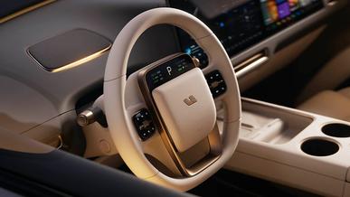 Li Auto алғашқы электрлі кроссоверінің интерьерін көрсетті