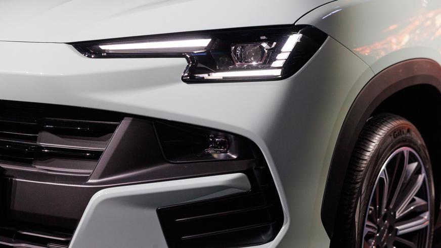 Марка Soueast запустила продажи в Казахстане. Что это за бренд и сколько стоят их модели?