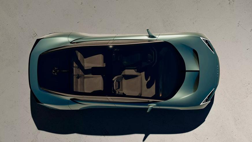 Lexus LS стал роскошным вэном с шестью колёсами