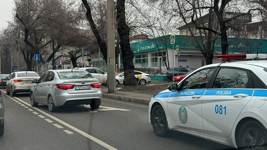 Путь по Абая: один километр за 30 минут