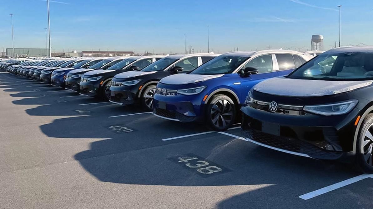 В США растут запасы нераспроданных электромобилей