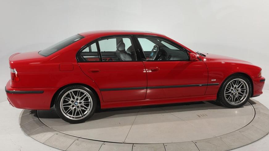 Двадцатилетний BMW M5 оценили дороже Porsche 911 Turbo