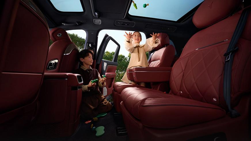 В Китае начались продажи Voyah Taishan. Цены и характеристики