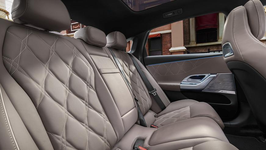 Mercedes-Benz C-Class стал электромобилем
