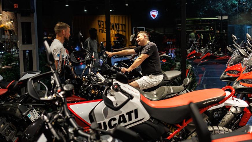 Обновлённый модельный ряд Ducati представили в Алматы