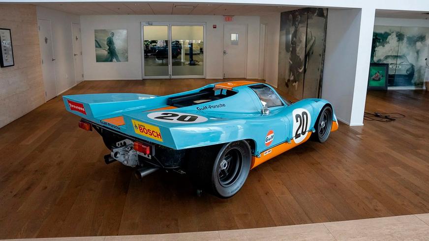 Гоночная трасса внутри Porsche 917