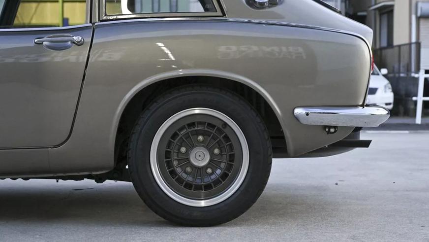 Крошечную ретро-Honda выставят на торги