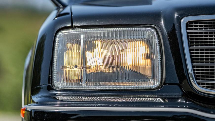 Toyota Century продали по цене бюджетной малолитражки