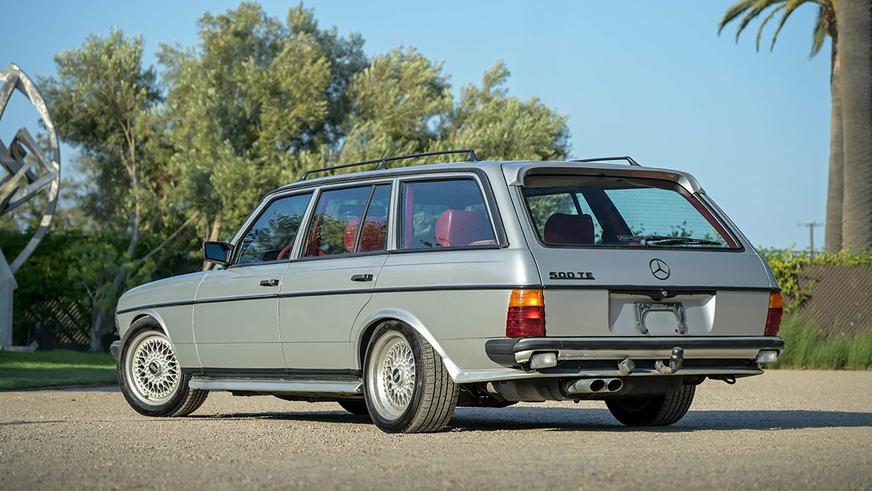 Редкий 45-летний универсал Mercedes-Benz оценили дороже нового S-класса