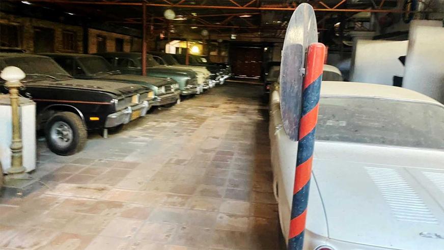 Подростки нашли забытый музей ретромашин