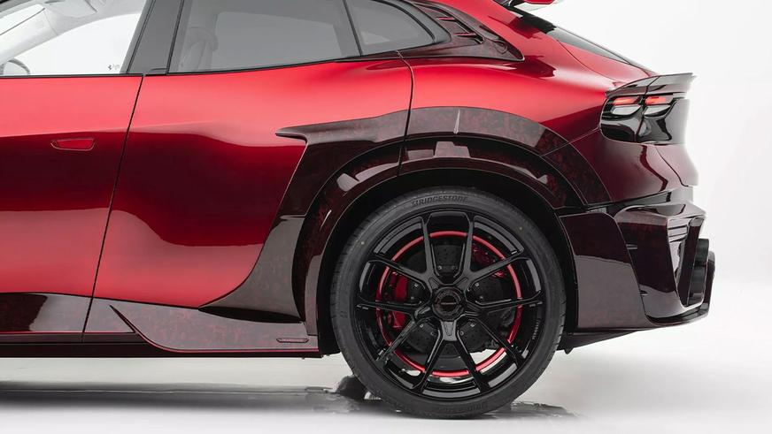 Mansory представила кроссовер Ferrari на стероидах