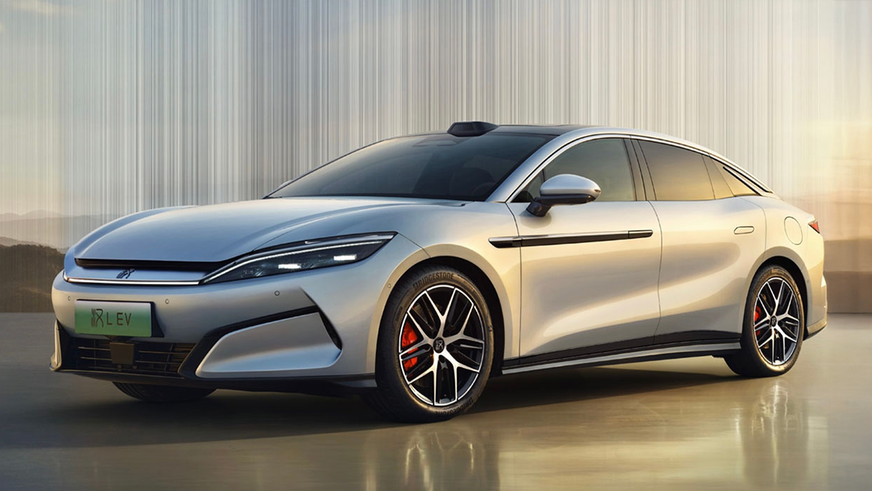 BYD попросит помощи для создания сети мегазарядок в Китае