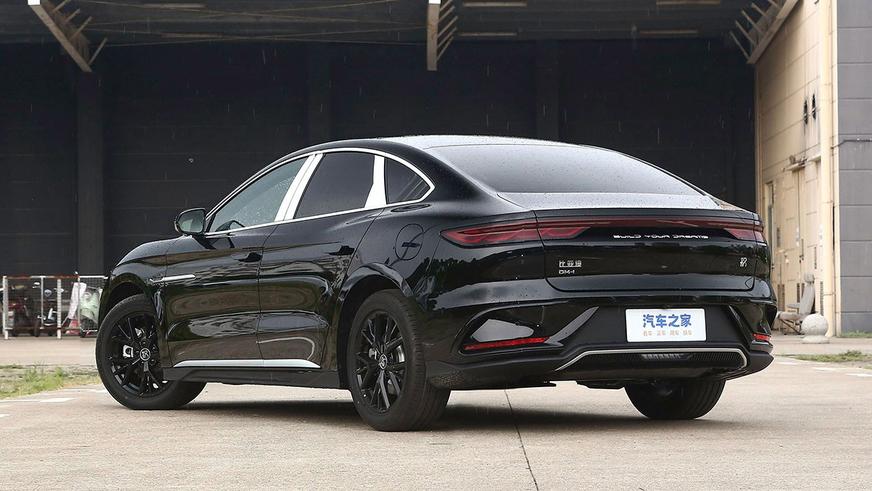 Представлено обновлённое семейство BYD Han: богаче и дешевле