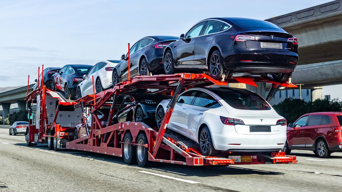 В Казахстане предложили продлить льготный ввоз электромобилей