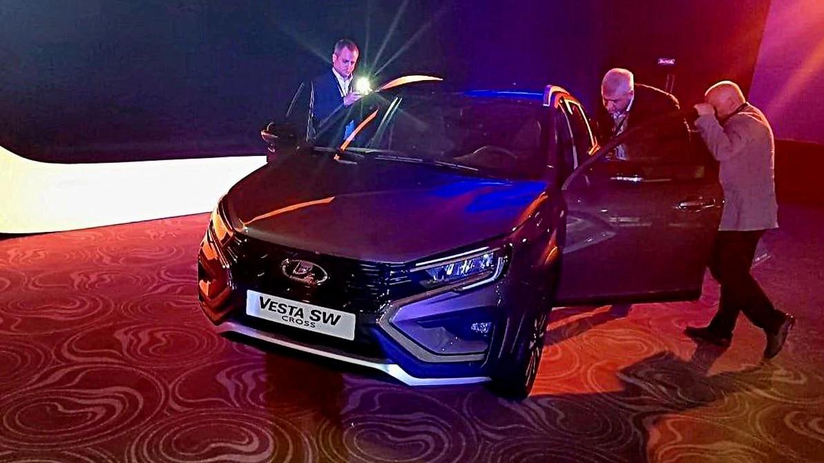 Самую крутую Lada Vesta показали дилерам АВТОВАЗа