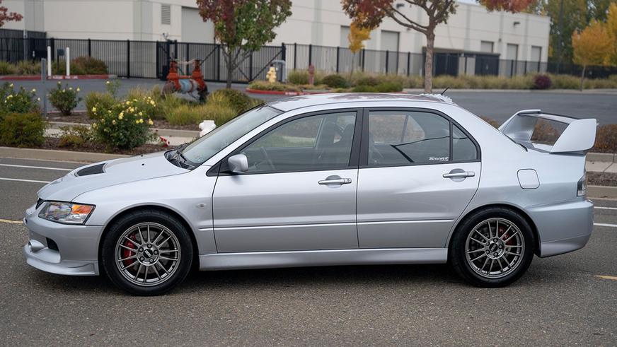 Lancer Evo IX почти без пробега нашли в США